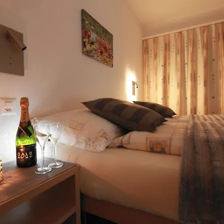Appartement Azur Appartement-fewo 4-bettwohnung Nr- 2 By Interhome